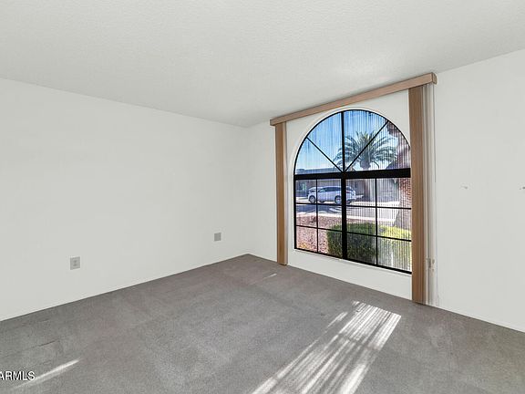 5th image of 19806 N 146TH Drive