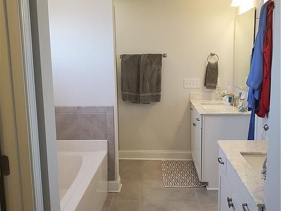 2nd image of 5309 Debut Avenue (lot #426)