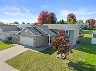 5299 56th Ave NW, Rochester, MN 55901