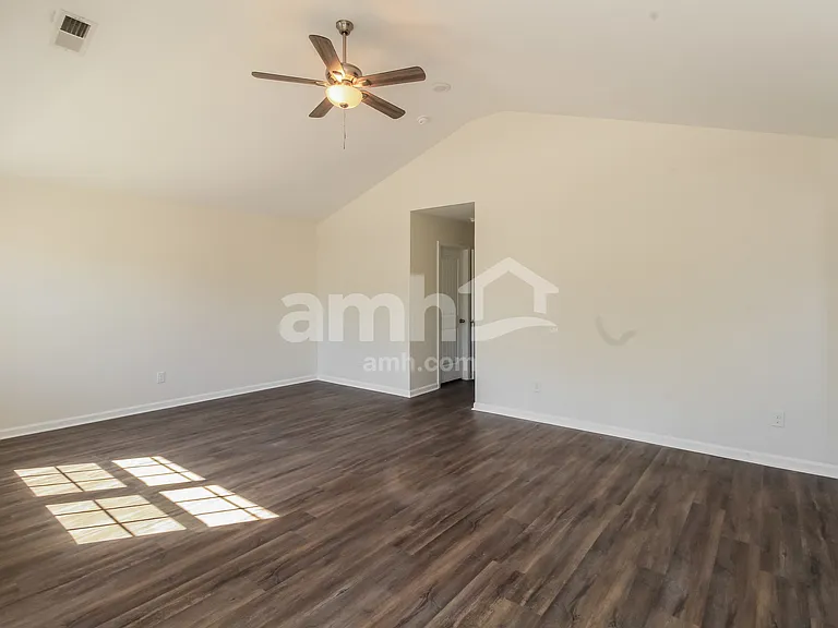 1351 John Swann St — Photo 9
