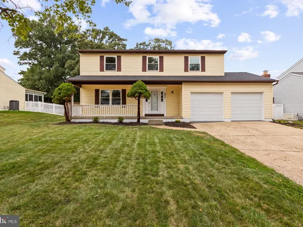 8036 Foxtail Ln, Glen Burnie, MD 21061