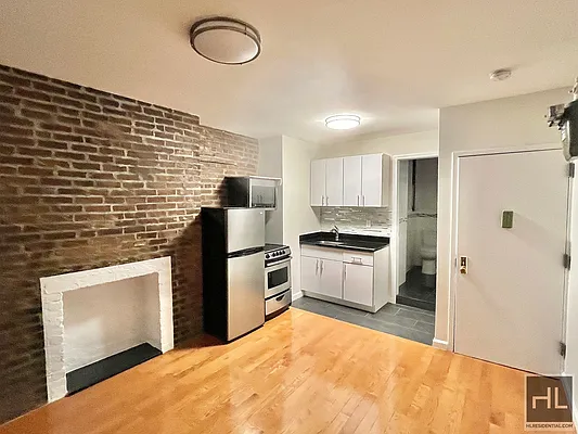 Rented by Highline Residential | media 12