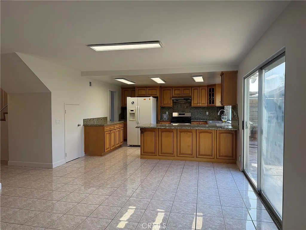 Building Photo - 8281 Devilwood Cir