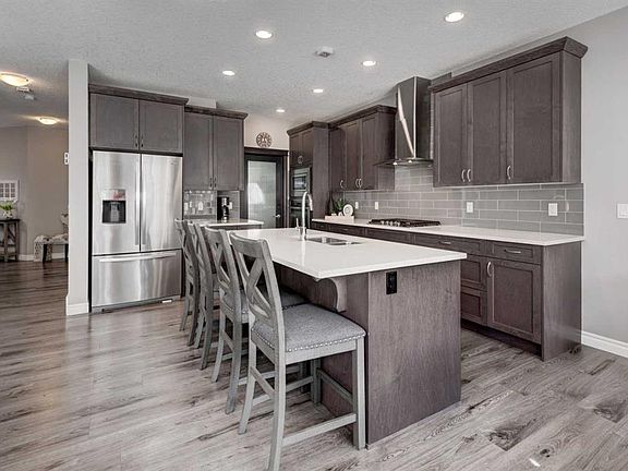 3rd image of 255 N Riviera Way