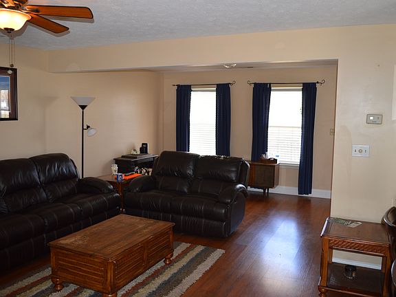 5th image of 2074 Sarahs Cove Dr