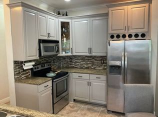 6566 Spring Meadow Dr, Greenacres, FL 33413