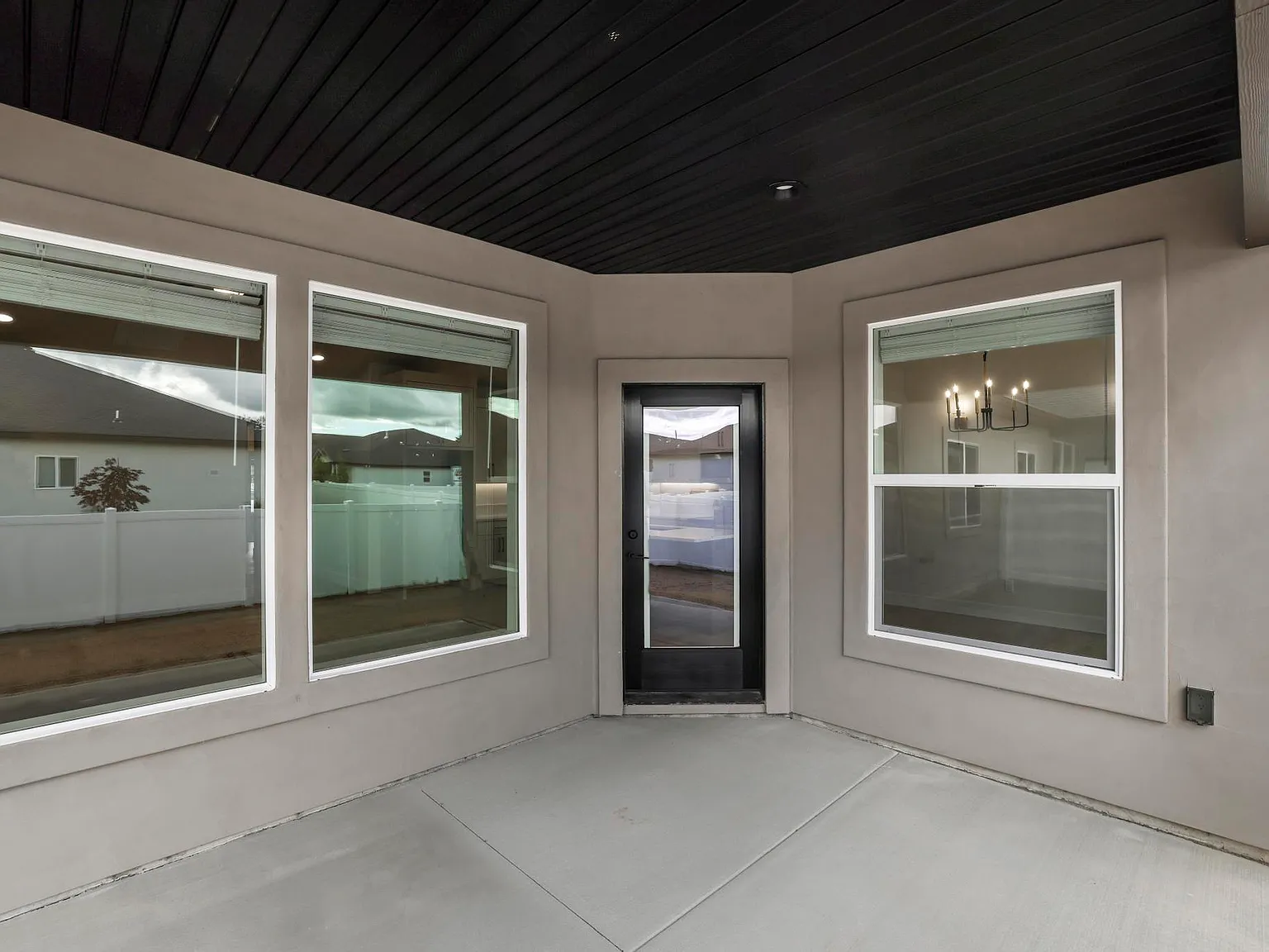 4 bed, 1679 sqft, $2,300 — Photo 4