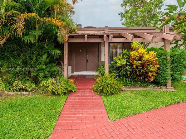 429 Leslie Dr #429, Hallandale, FL 33009