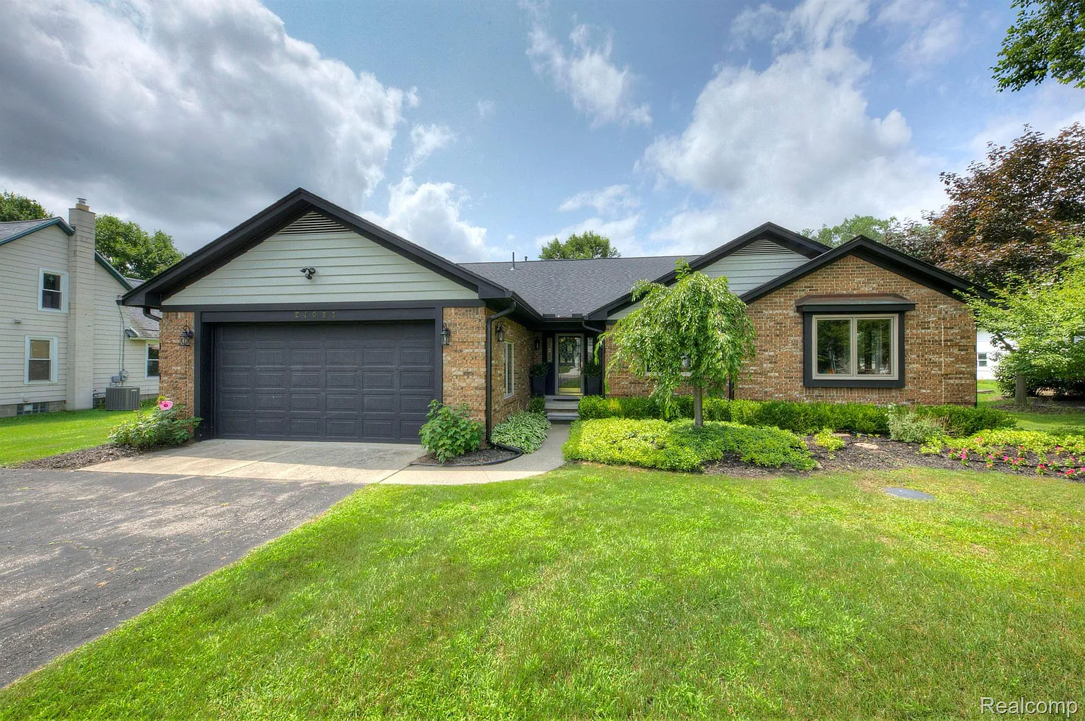 21093 Gill Rd photo 1