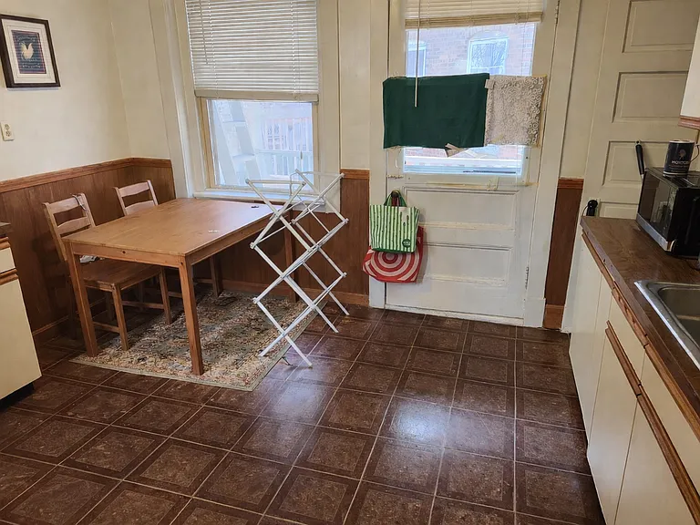 96 Winthrop Rd #3 — Photo 6
