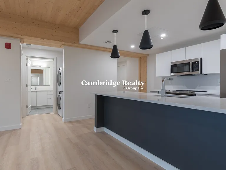 11 Lenox St #401T — Photo 9