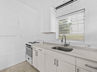 2822 Pine Tree Dr #6, Miami Beach, FL 33140