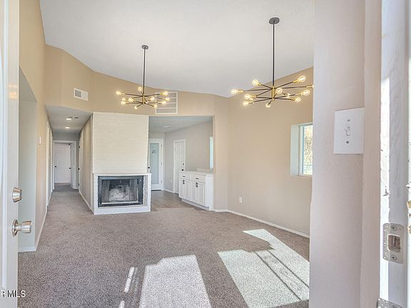 2nd image of 326 Ocotillo Dr