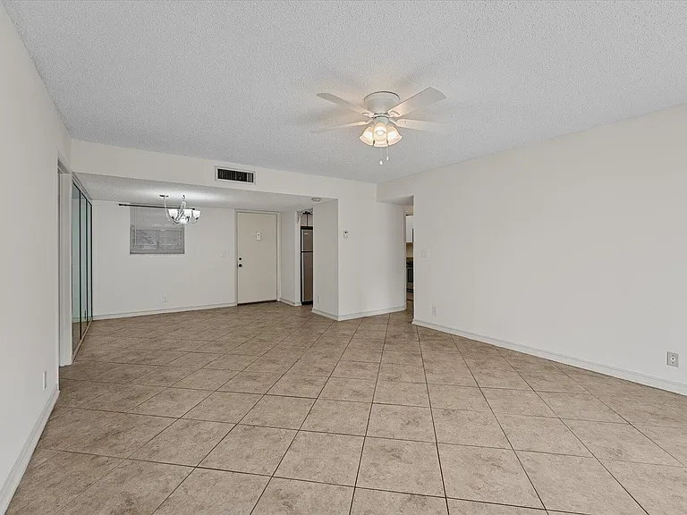 719 Lori Dr #204 — Photo 10