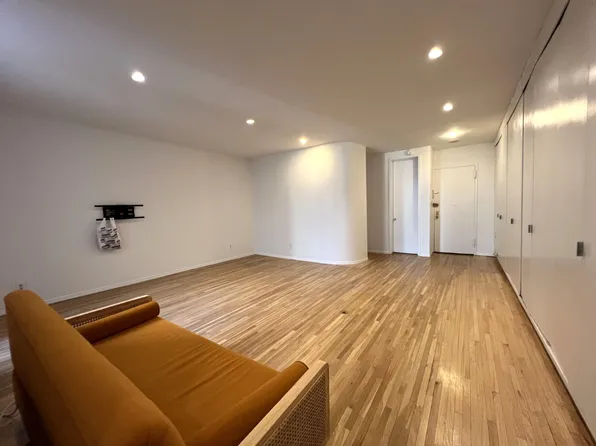 342 West 88th Street image 1 of 8