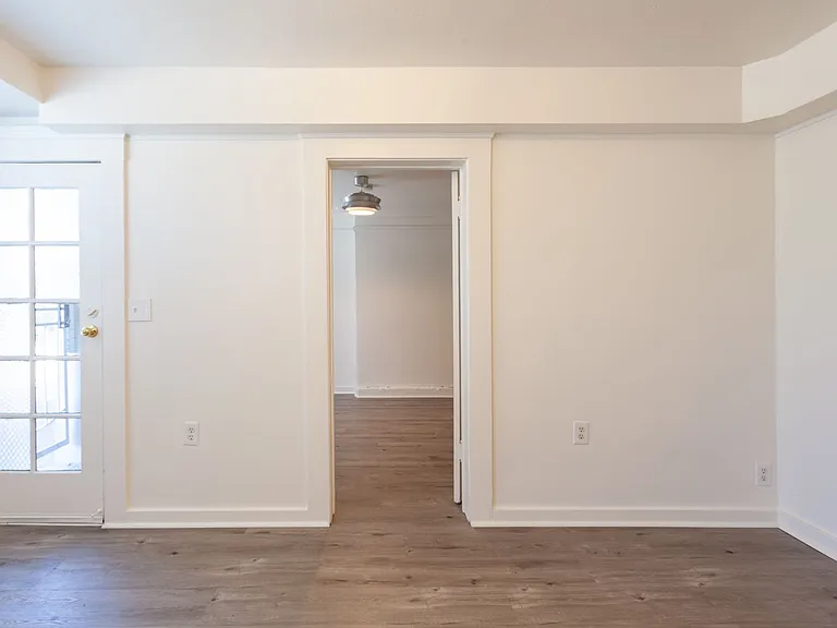 UC Berkeley Duplex — Photo 4