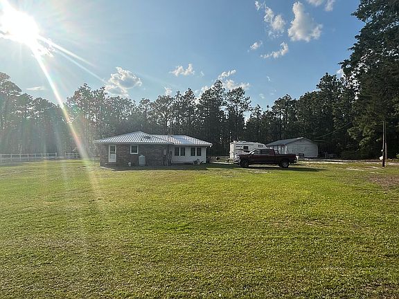4th image of 1272 Blueberry Rd