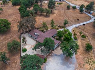 11827 Mary Linda Rd, Redding, CA 96003