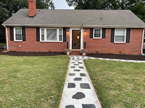 3rd image of 5802 Old Richmond Ave