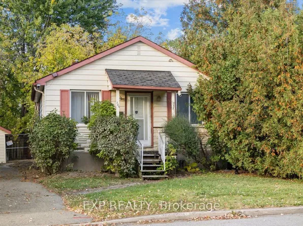 137 Glynn Ave, Ottawa, ON K1K 1S5