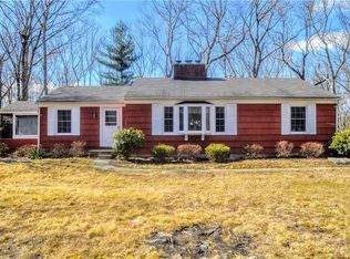 221 E Rocks Rd, Norwalk, CT 06851