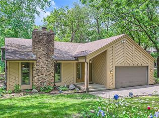 14035 Hayes Rd, Apple Valley, MN 55124