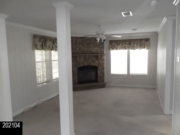 3rd image of 2526 Wallace Dr