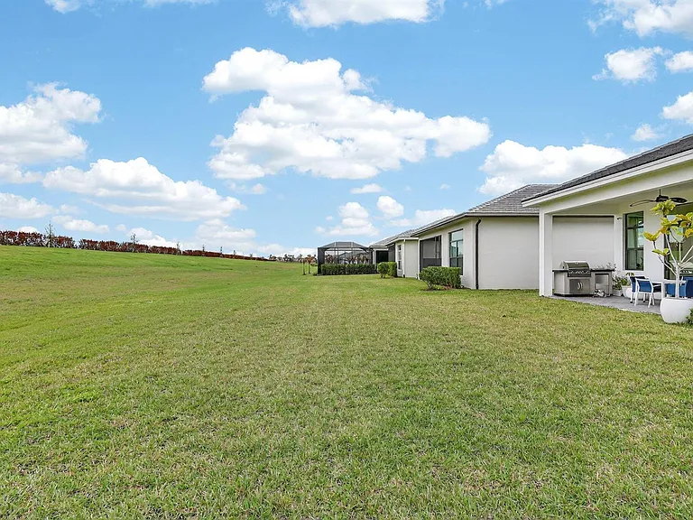10195 SW Latium Way — Photo 56