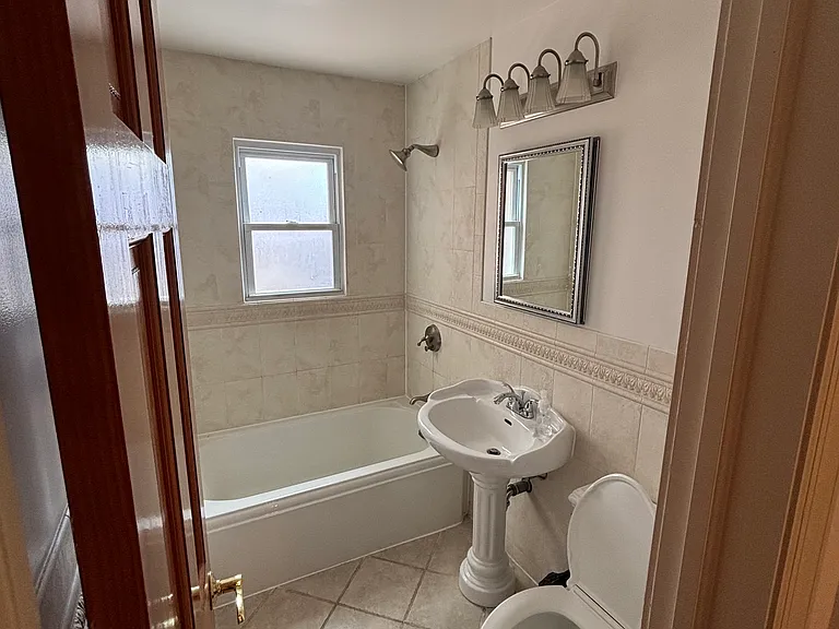 43 27th Ave #1 — Photo 7