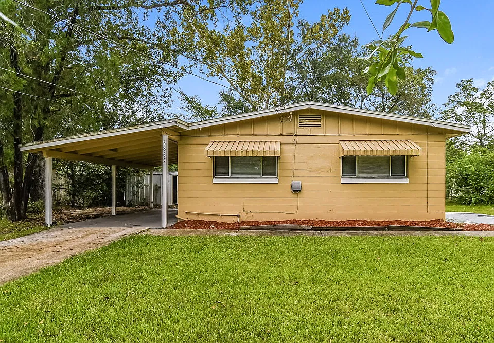 6865 Goldilocks Ln