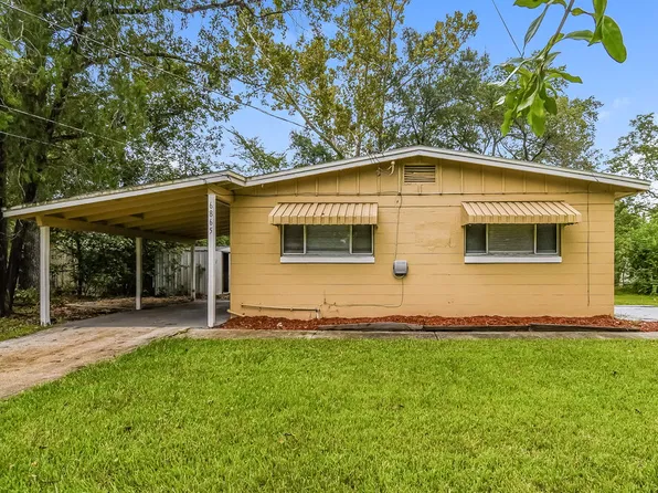 6865 Goldilocks Ln, Jacksonville, FL 32210