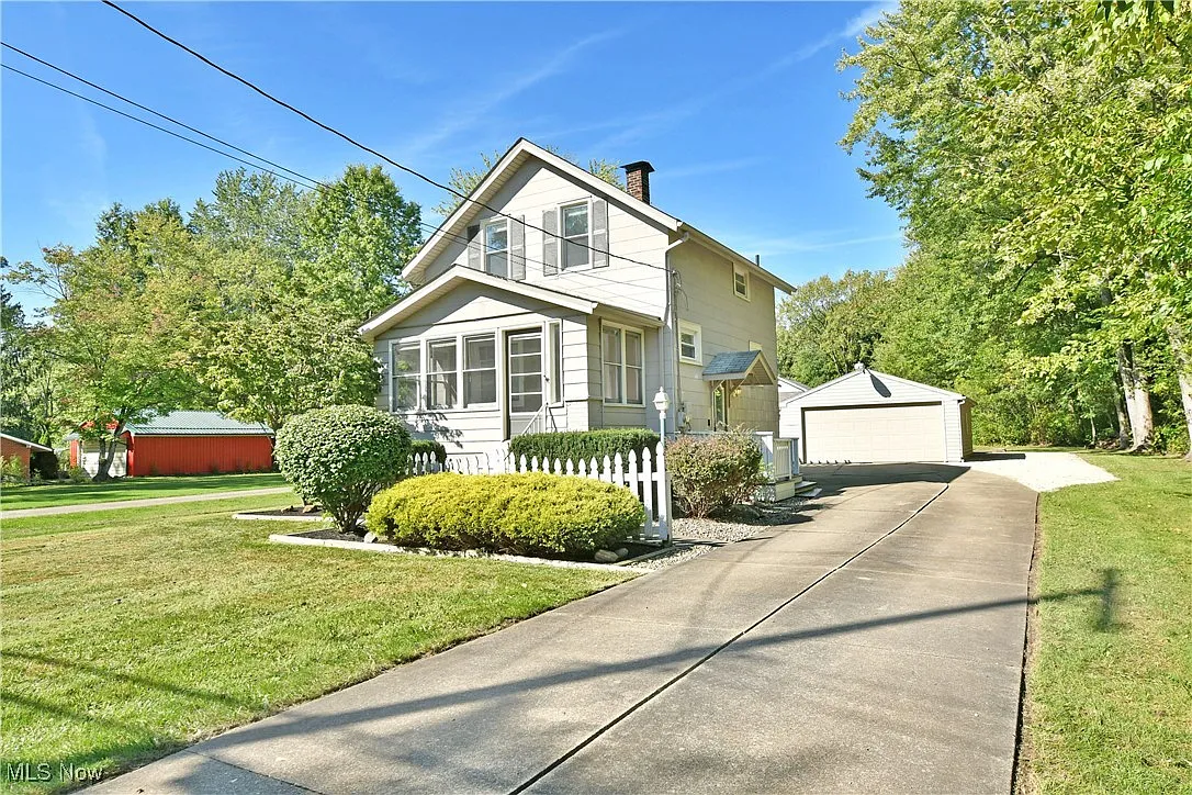 8839 Howland Springs Rd SE photo 1