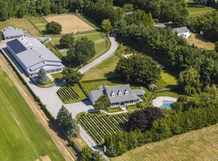 1810 Main Rd, Riverhead, NY 11901