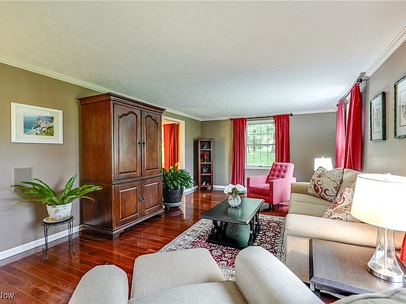 4th image of 6900 Bauley Dr
