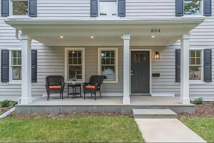 804 Henry St — Photo 15