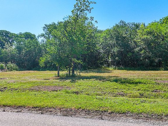 3rd image of LOT 8 Diamond Point