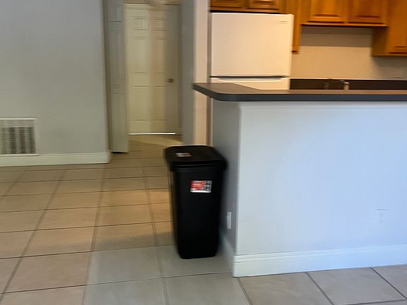 4th image of 900 S Peninsula Dr APT 102