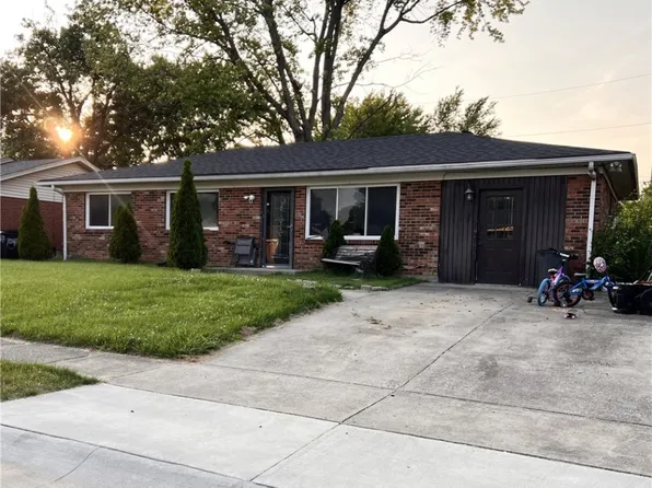 1051 Cottonwood Drive, Clarksville, IN 47129