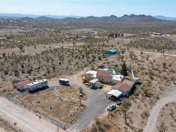 17305 N Lost Mine Dr, Dolan Springs, AZ 86441