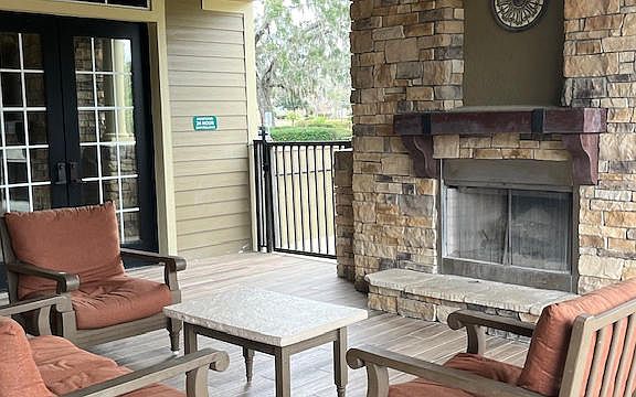 Outdoor Clubhouse w fp