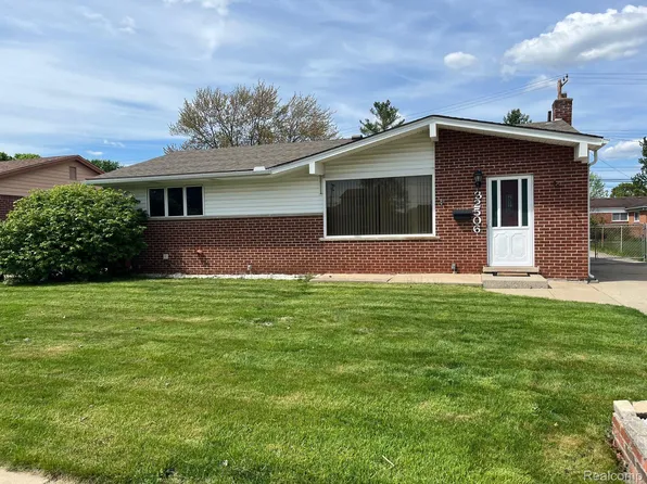 32506 Joy Rd, Livonia, MI 48150