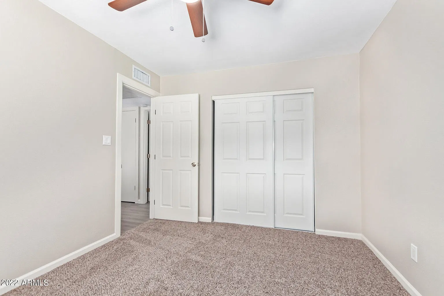 2 bed, 1000 sqft, $2,000 — Photo 4