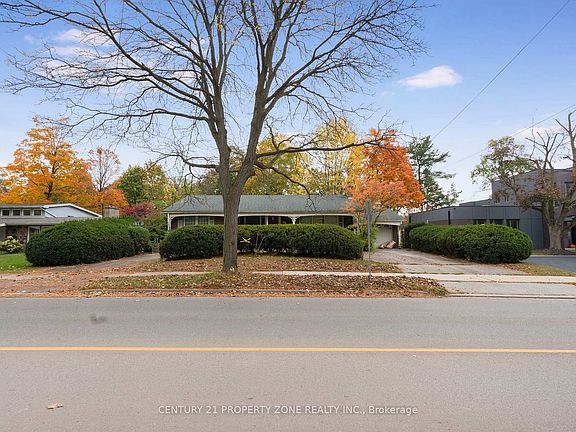 2nd image of 5014 Spruce Ave