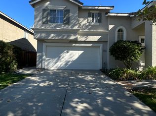 9405 Windrunner Ln, Elk Grove, CA 95758