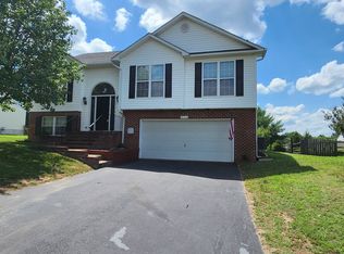 9810 Cannonball Ct, Fredericksburg, VA 22408