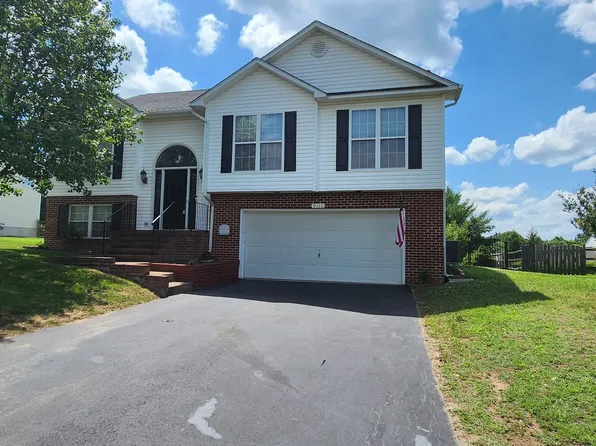 9810 Cannonball Ct, Fredericksburg, VA 22408