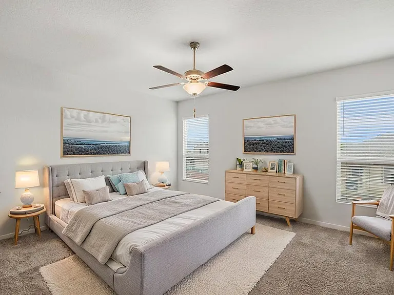2431 Valencia Crst — Photo 11