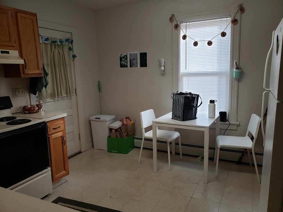 2nd image of 50 Brainerd Ave APT 2