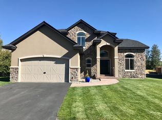 222 E Winterberry Loop, Hailey, ID 83333