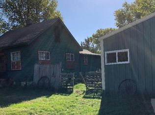 1304 Township Road 2200n, Oquawka, IL 61469